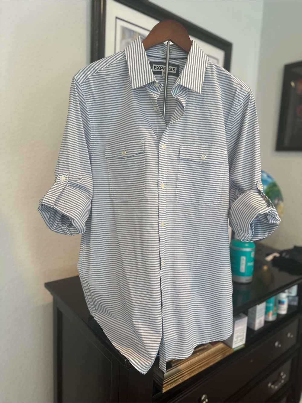 Express Men's Striped Roll-Tab Sleeve Shirt Size L Blue White Button Up EUC